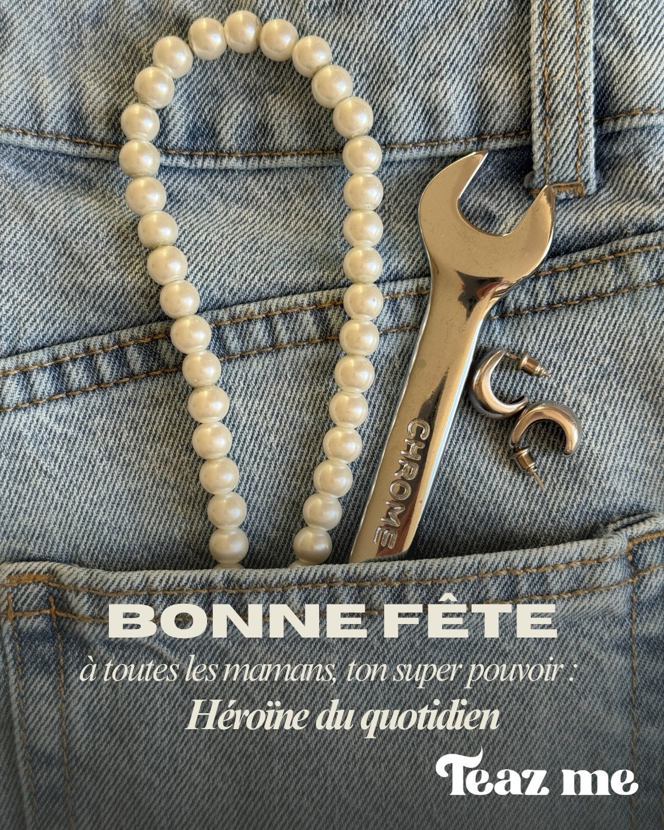 Et si votre véritable super pouvoir n’était pas seulement tout ce que vous faites pour les autres, mais aussi votre capacité à continuer à avancer malgré tout ? 💛

Chez Teaz Me, nous croyons qu’une maman mérite aussi de recevoir.

De recevoir du temps.
De recevoir de la douceur.
De recevoir de l’attention.
De recevoir l’amour qu’elle donne si généreusement.

Aujourd’hui, offrez-vous quelques minutes rien qu’à vous.

Une tasse d’infusion.
Un soin.
Une respiration.

Parce que prendre soin de soi n’est pas un luxe.
C’est une façon de célébrer la femme extraordinaire que vous êtes.

✨ Bonne Fête des Mères à toutes les mamans et futures mamans.
N’oubliez jamais : votre super pouvoir mérite aussi d’être chouchouté.